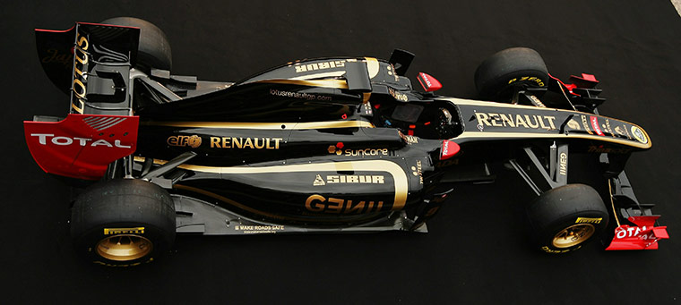 Renaults-2011-F1-car---th-009.jpg