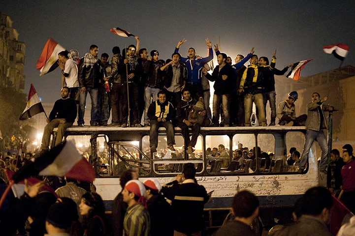 Cairo celebrates : Egyptians celebrate the removal of Mubarak from power