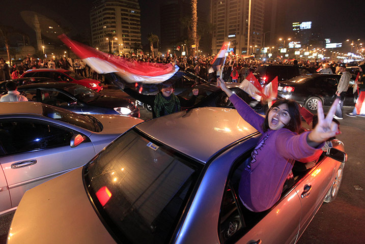 Cairo celebrates : Egyptians celebrate the removal of Mubarak from power