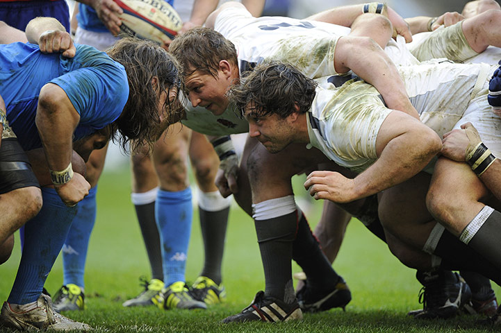 England v Italy: Alex Corbisiero faces up to Martin Castrogiovanni for the first scrum