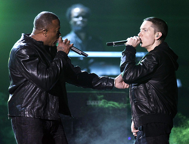 Grammy Awards: Eminem performs with Dr. Dre