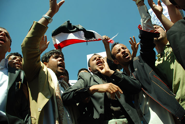 Arab unrest: Yemeni anti-government protesters 