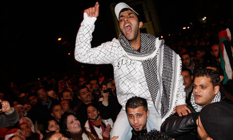 Young Jordanians celebrate Mubarak resignation Young Jordanians celebrate in 