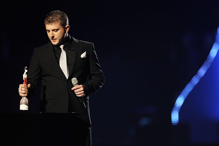 2011 Brit awards arrivals: 2011 Brit awards red carpet