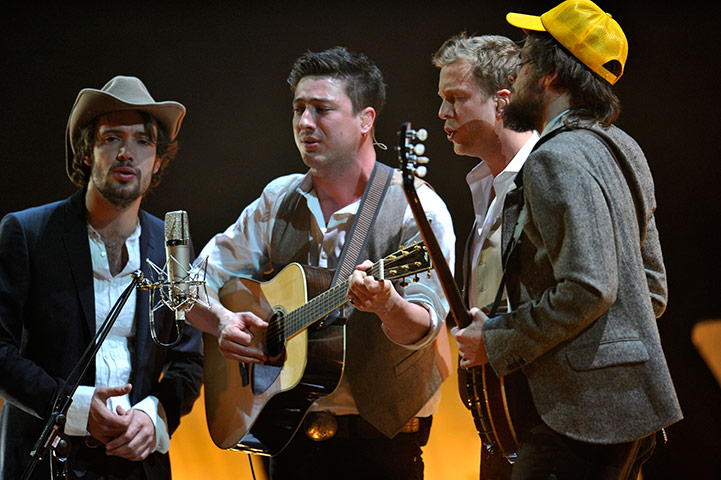 2011 Brit awards arrivals: 2011 Brit awards red carpet