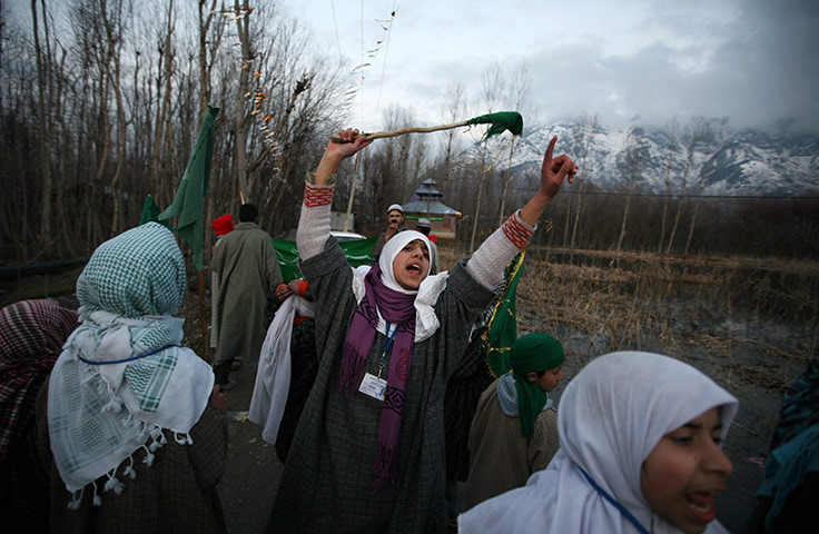 24 hours in pictures: Kashmiri Muslims Commemorate Birth of Prophet Muhammad