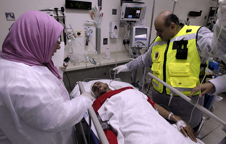 bahrain: A wounded Shiite Bahraini demonstrators