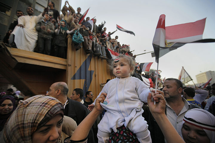 24 Hours In Pix: Egyptians celebrate