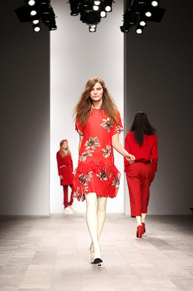 LFW: saturday: Betty Jackson Catwalk