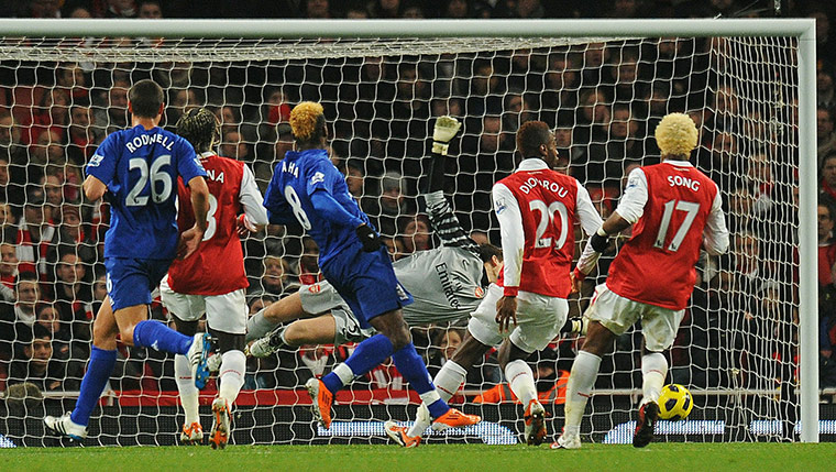 Tuesday Premier League: Everton striker Louis Saha scores against Arsenal
