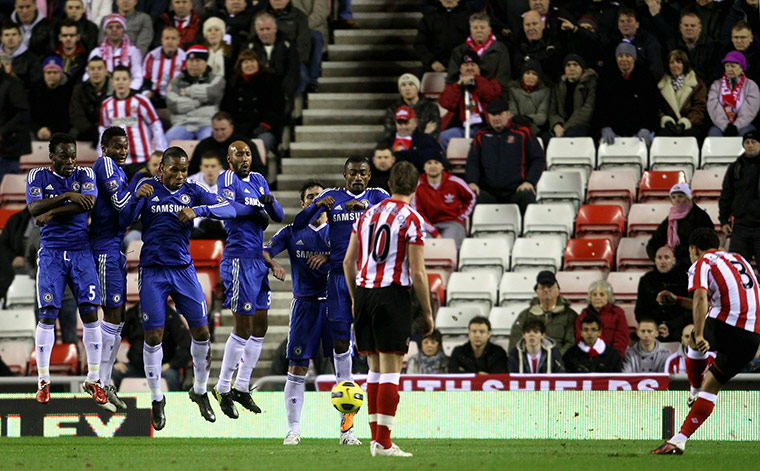 Tuesday Premier League: Kieran Richardson scores from a free-kick to make it 2-2