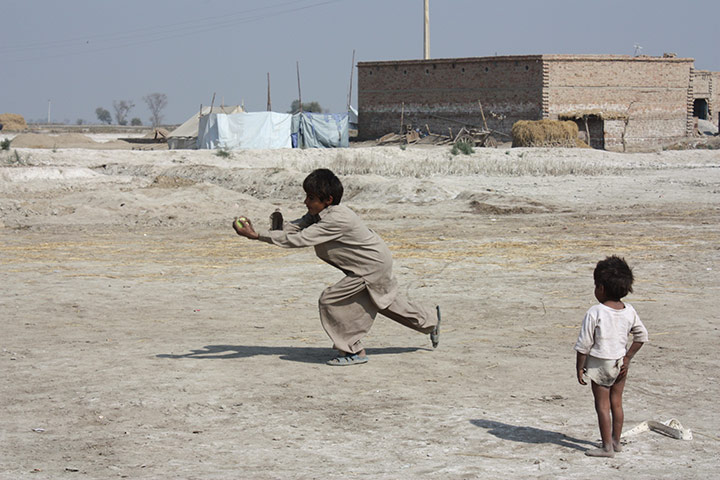 HelpAge in Pakistan: MDG : HelpAge International work for elderlies in Pakistan 