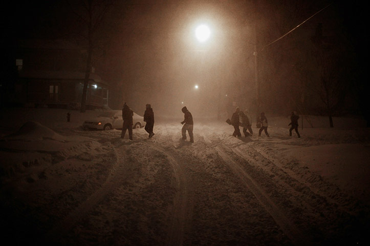 24 hours in pictures: snow storm in iowa city
