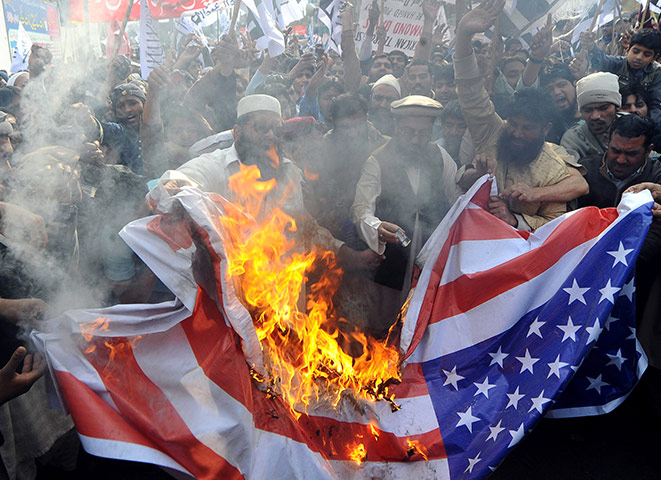 Pakistan: Activists of Pakistan's outlawed religio