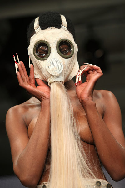 London Fashion Week : Charlie Le Mindu Runway