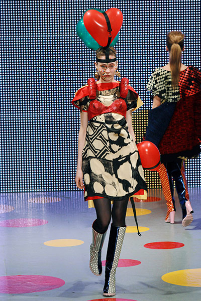 London Fashion Week : Louise Gray Runway