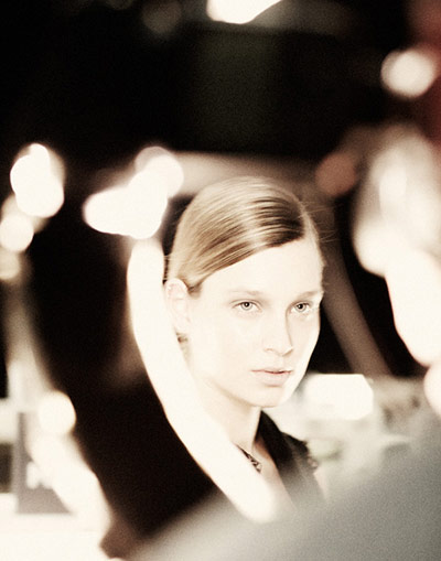 LFW: Mary Katrantzou: Backstage a Mary Katrantzou's LFW 2011 show