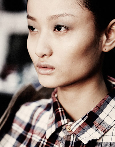 LFW: Mary Katrantzou: Backstage a Mary Katrantzou's LFW 2011 show