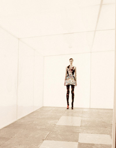 LFW: Mary Katrantzou: Backstage a Mary Katrantzou's LFW 2011 show