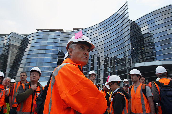 Christchurch earthquake: Engineers and building inspectors gather for a briefing 