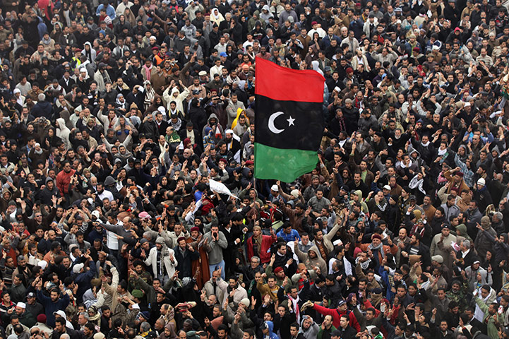libya update 2: Libyans protest demanding the removal of Libyan leader