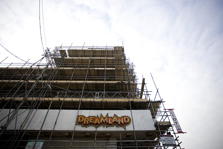 Camera Club: Guadian Camera Club: Photographing the recession