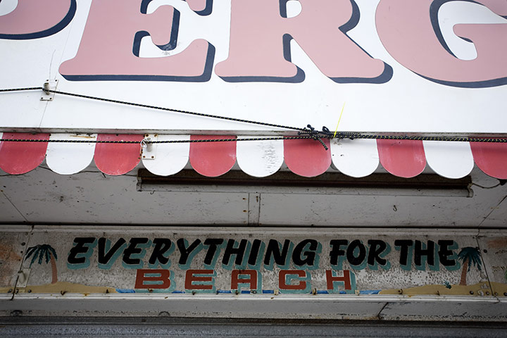 Camera Club: Guadian Camera Club: Photographing the recession