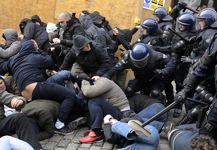 24 hours in pictures: Policemen clash with protestors in zagreb