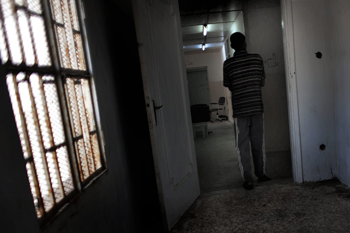 Libya: An alleged mercenary in a courthouse in Benghazi