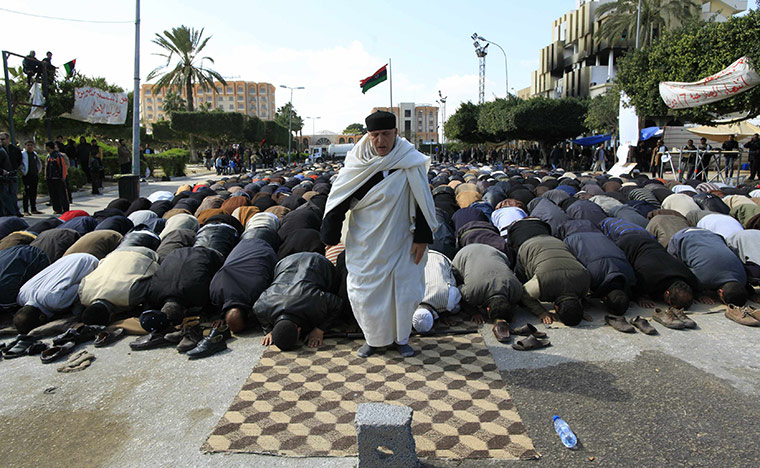 Libya unrest continues: Protesters opposed to Gaddafi 