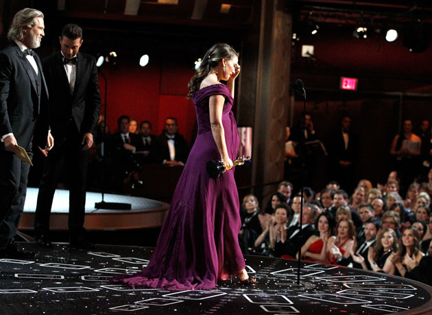 Natalie Portman wins the best actress Oscar