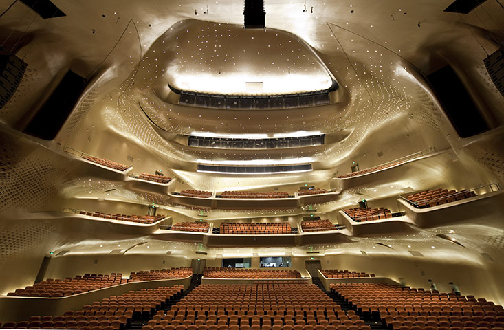 Zaha Hadid's Guangzhou Opera