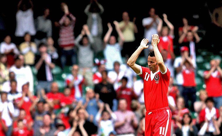 Giggs 20 Years: Wales' skipper Ryan Giggs acknowledges the crowd retires from International