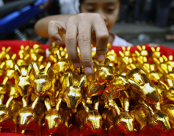 Chinese New Year: Rabbit-shaped souvenir items for salein Manila