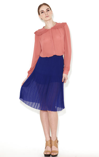 Line-up: Blouses: Piecrust-collar blouse