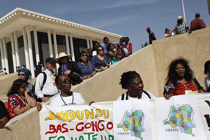 Social Forum: Activists and journalists wait to see  Luiz Inacio Lula da Silva 