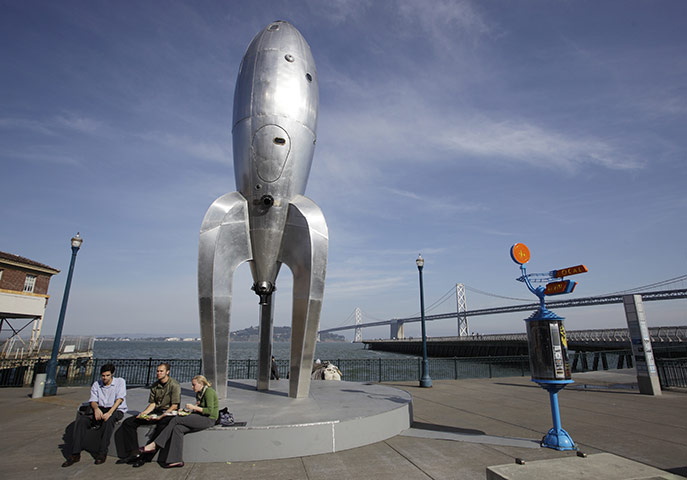 Social Forum: The Raygun Gothic Rocketship