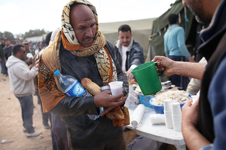 Libra unrest continues: Foreign Workers And Refugees Flee As Violence Continues In Libya