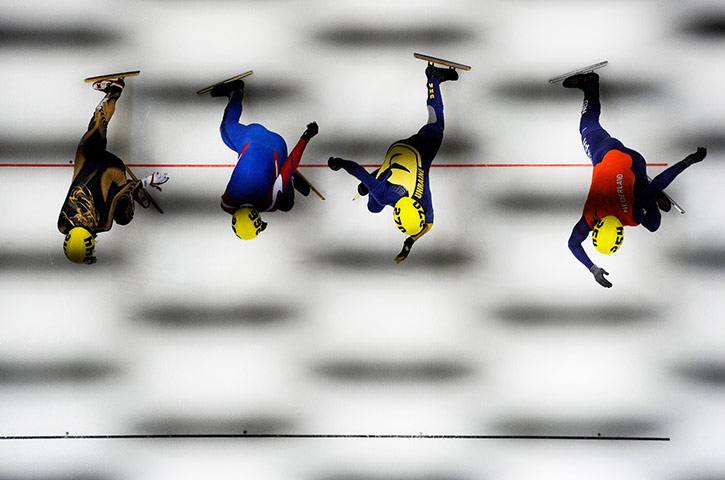 Speed Skating Jenkins: World Short Track Speed Skating Sheffield, heats start