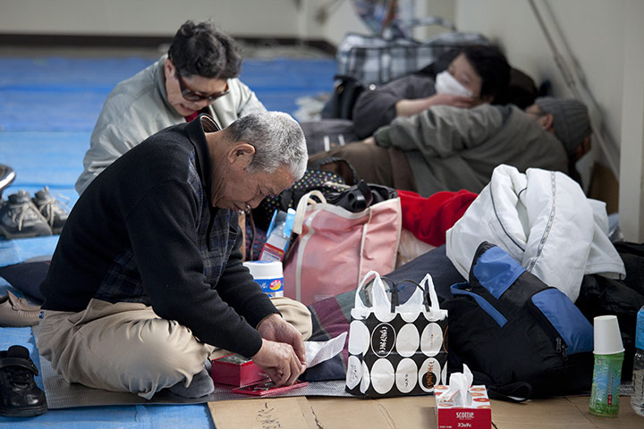 Dan Chung in Japan: Evacuees take shelter in civic centre