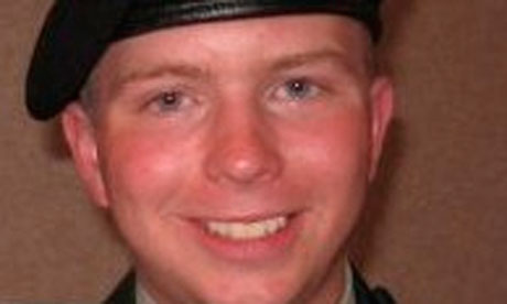 Bradley Mannings father speaks out over Pentagon’s treatment of his son