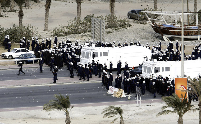 Bahrain uprising: Gulf Cooperation Council (GCC) forces move in to Pearl Square