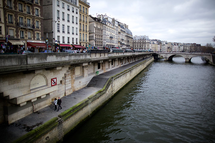 New Europe, France: Qquayside on the Ile de la Cite, Paris, France