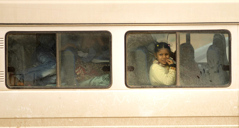 Conflict in Libya: Pro and anti Gaddafi groups battle for Libya