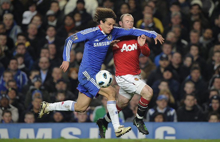 Chelsea v Man Utd: David Luiz blocks off Wayne Rooney