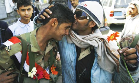 A Yemeni defective army soldier