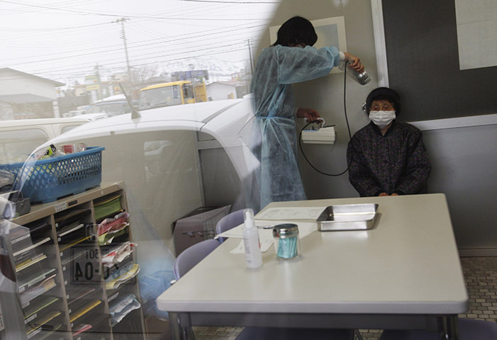 Japan : screening for radiation in Yonezawa