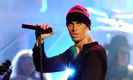 Enrique Iglesias.