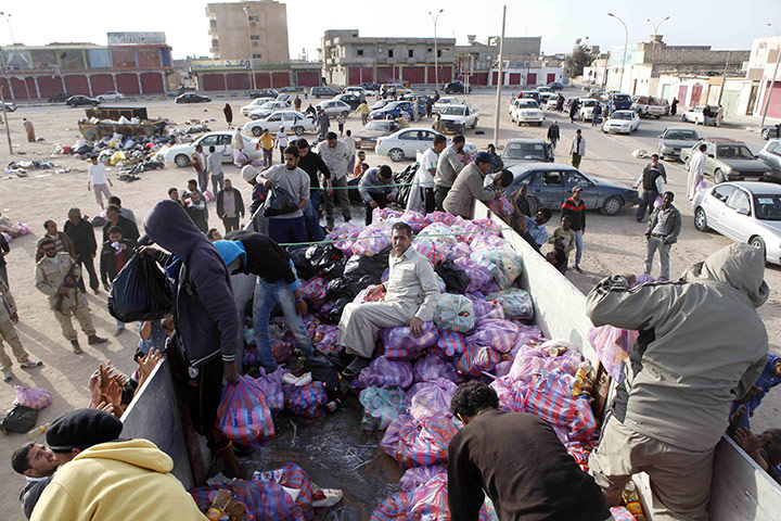 Libyans celebrate: Rebels recapture of Ajdabiya