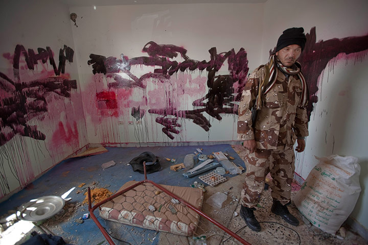 Sean Smith in Libya: Graffiti left by Gaddafi troops at Raslanuf